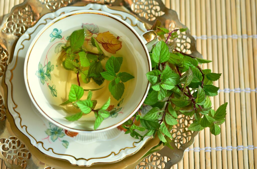 Natural Energy and Daily Wellness with Easy Homemade Tea Recipes